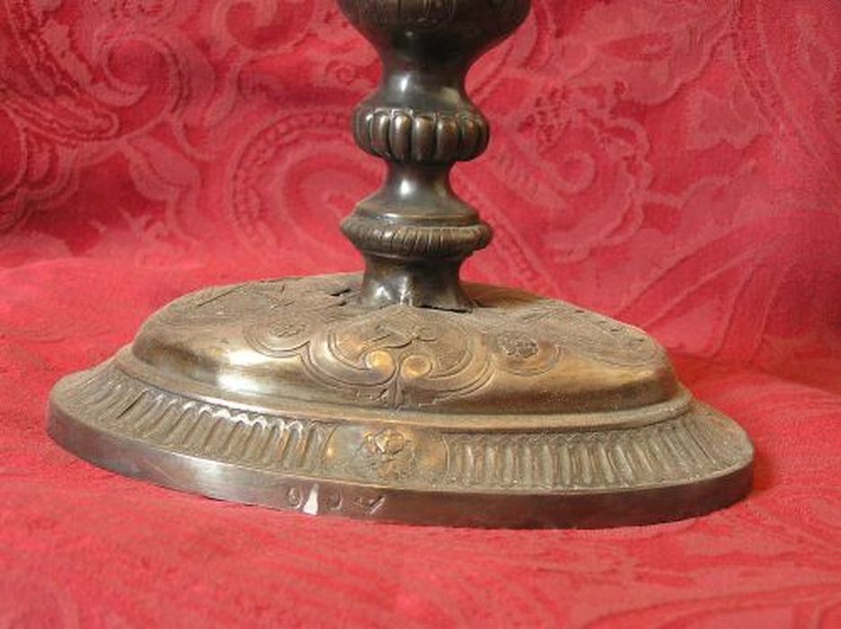 croix style Restauration, détail