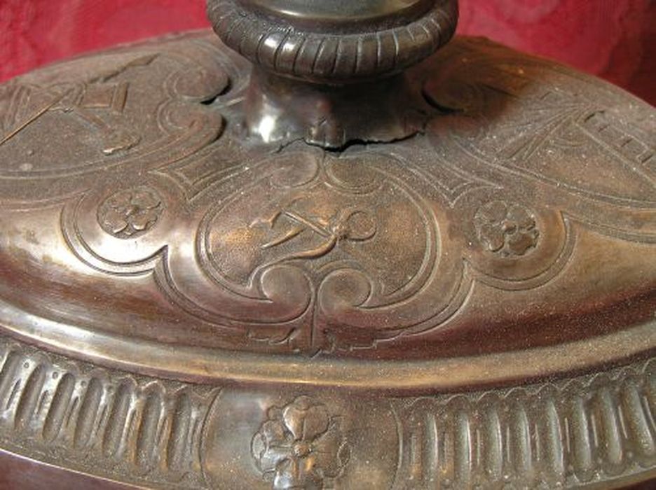 croix style Restauration, détail