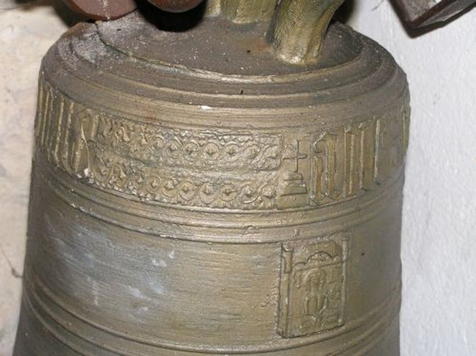 cloche, détail de l’inscription
