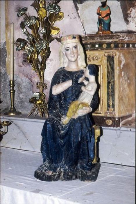 statue : Vierge à l'Enfant