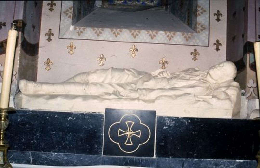 monument aux morts, vue partielle - © Ministère de la Culture (France), Conservation des antiquités et des objets d’art de l'Ariège – Tous droits réservés