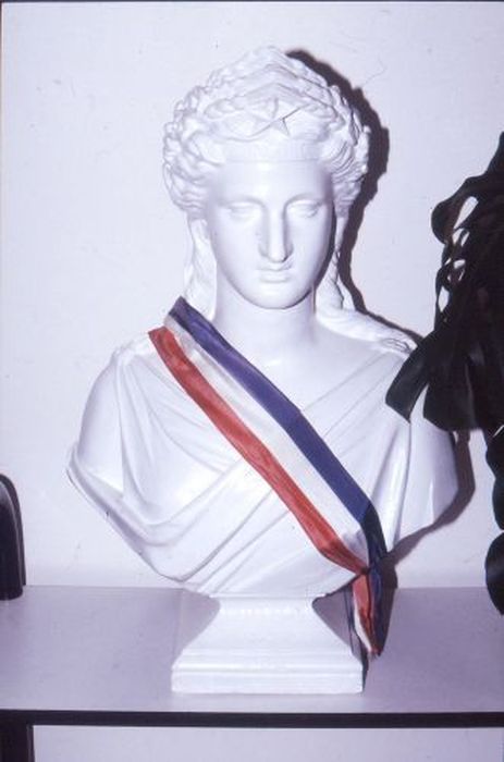 buste : Marianne - © Ministère de la Culture (France), Conservation des antiquités et des objets d’art de l'Ariège – Tous droits réservés