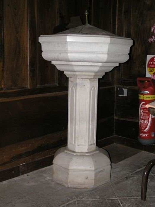 fonts baptismaux - © Ministère de la Culture (France), Conservation des antiquités et des objets d’art de l'Ariège – Tous droits réservés