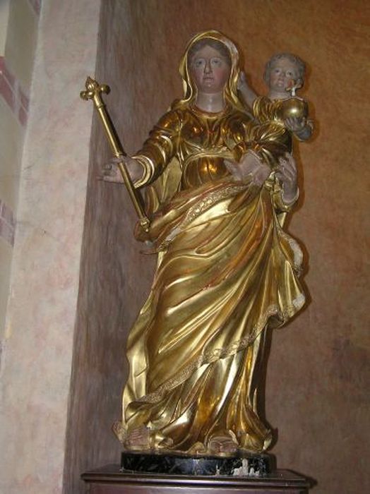 statue : Vierge à l'Enfant