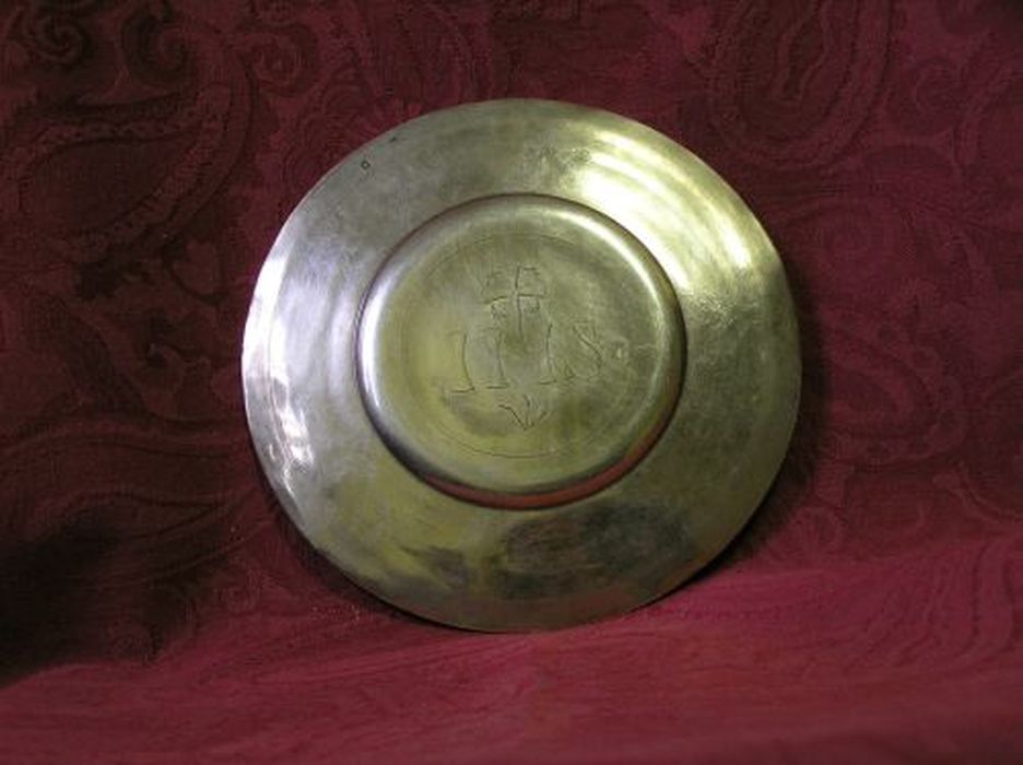 patène - © Ministère de la Culture (France), Conservation des antiquités et des objets d’art de l'Ariège – Tous droits réservés