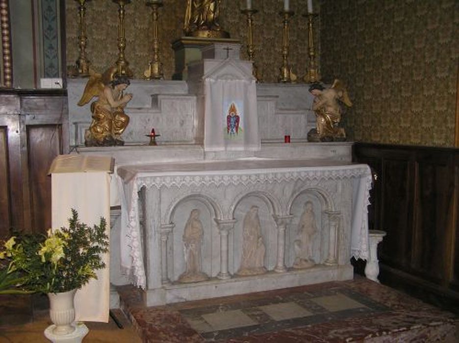 autel de la chapelle de la Vierge et son gradin d'autel