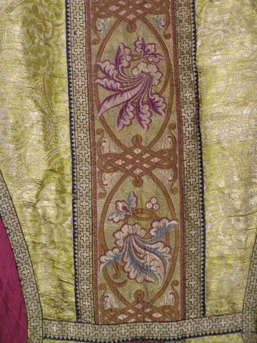 chasuble (ornement doré), détail