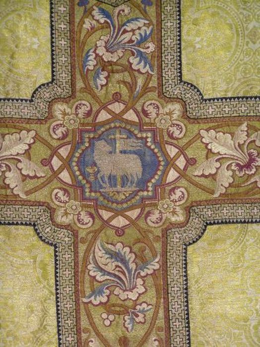 chasuble (ornement doré), détail