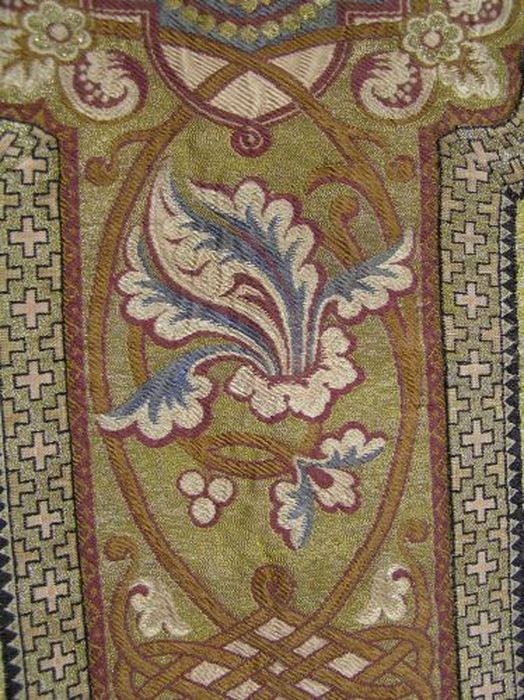 chasuble (ornement doré), détail