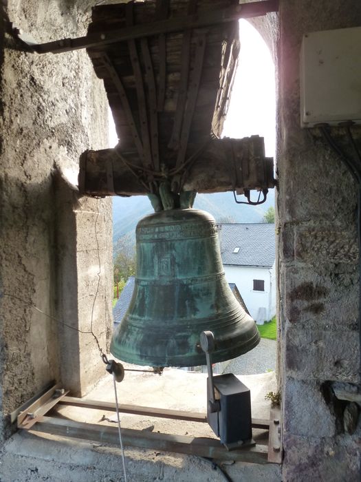 cloche sud - © Ministère de la Culture (France), Conservation des antiquités et des objets d’art de l'Ariège – Tous droits réservés 