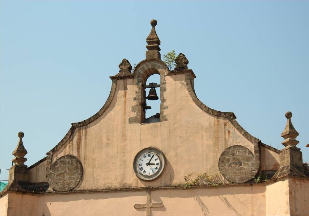 Eglise Saint-Etienne, située au bourg