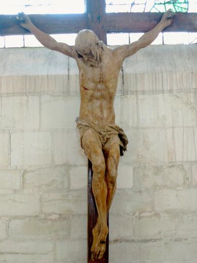 Sculpture : Christ en croix