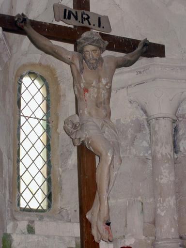 Sculpture : Christ en croix, vue générale