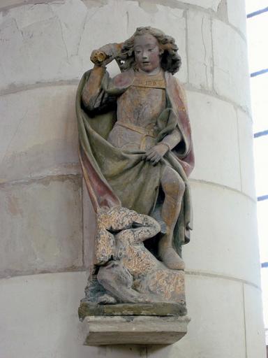 Statue : Saint Michel, vue générale