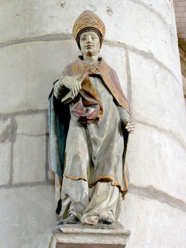 Statue : Saint évêque au livre, vue générale