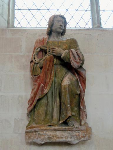 Statue : Saint Jean l'Évangéliste portant la couronne d'épines, vue générale