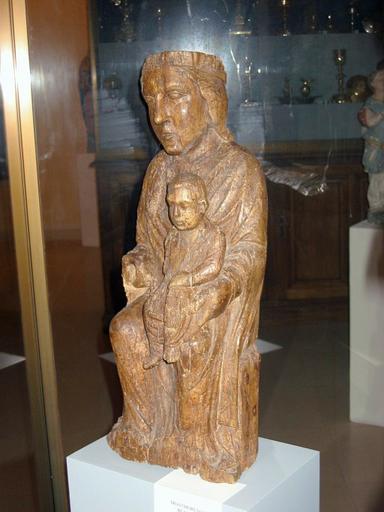 Statuette : Vierge à l'Enfant (Trésor des Eglises de Brienne-le-Château), vue générale