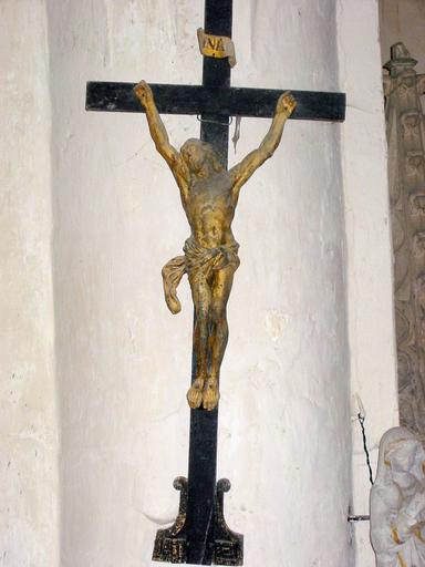 Sculpture : Christ en croix