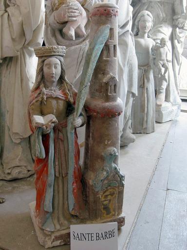 Statuette : Sainte Barbe, vue générale