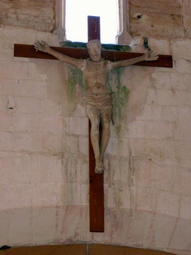 Statue : Christ en croix