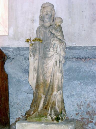 Statue : Vierge à l'Enfant (déplacée à Trancault), vue générale : avec flash