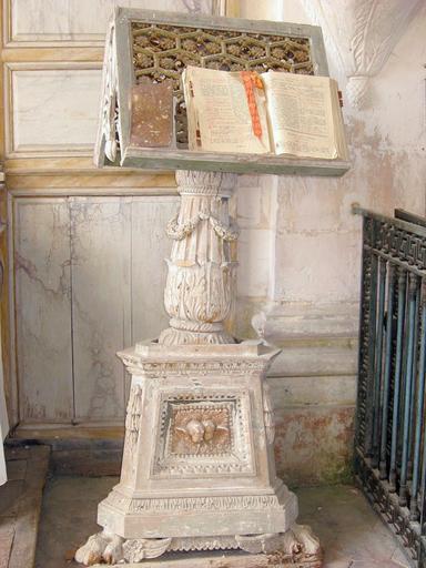 Lutrin, vue générale - © Ministère de la Culture, 2003 ; © Conseil régional de Champagne-Ardenne, 2003 ; © Conseil général de l'Aube, 2003