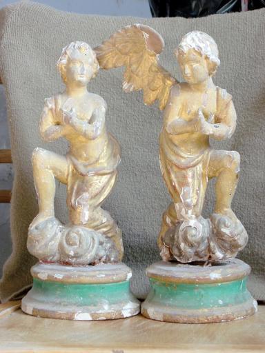 Statuettes (2) : Anges adorateurs, vue générale