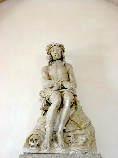 Statue : Christ de Pitié, vue générale