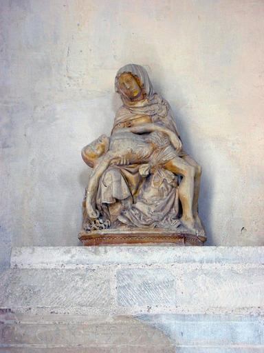 Groupe sculpté (statuettes) : Vierge de Pitié, vue générale