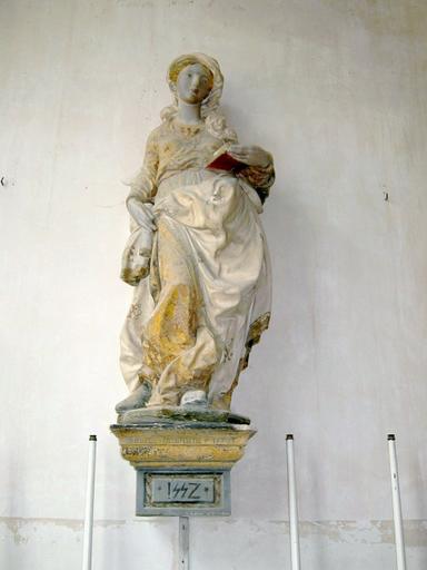 Statue (grandeur nature) : Sainte Geneviève, vue générale