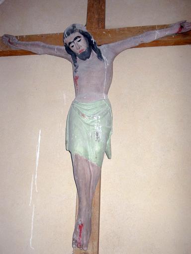 Sculpture : Christ en croix