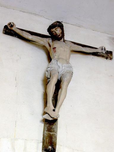 Sculpture : Christ en croix