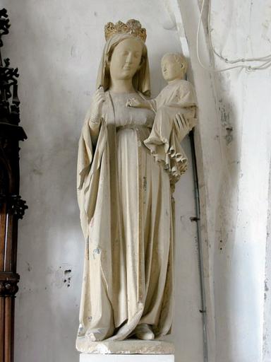 Statue : Vierge à l'Enfant, vue générale - © Ministère de la Culture, 2003 ; © Conseil régional de Champagne-Ardenne, 2003 ; © Conseil général de l'Aube, 2003