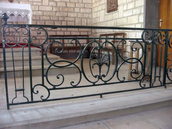 Table de communion, vue partielle