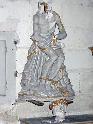 Statue : Christ de Pitié, vue générale - © Ministère de la Culture, 2003 ; © Conseil régional de Champagne-Ardenne, 2003 ; © Conseil général de l'Aube, 2003