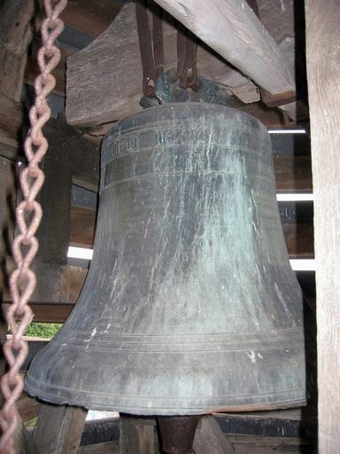 Cloche, vue générale - © Ministère de la Culture, 2003 ; © Conseil régional de Champagne-Ardenne, 2003 ; © Conseil général de l'Aube, 2003