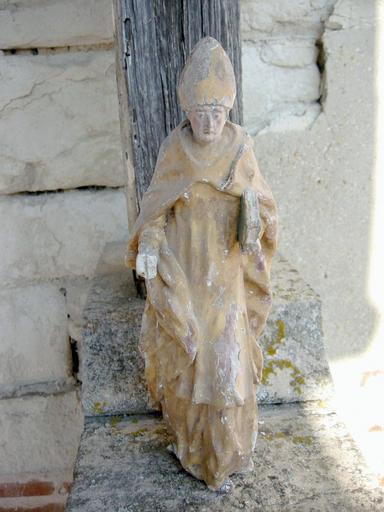 Statuette : Saint évêque, vue générale - © Ministère de la Culture, 2003 ; © Conseil régional de Champagne-Ardenne, 2003 ; © Conseil général de l'Aube, 2003