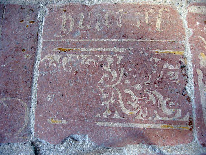 Carreaux de pavement, vue de détail - © Ministère de la Culture, 2003 ; © Conseil régional de Champagne-Ardenne, 2003 ; © Conseil général de l'Aube, 2003