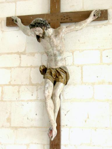 Statue : Christ en croix, vue générale - © Ministère de la Culture, 2003 ; © Conseil régional de Champagne-Ardenne, 2003 ; © Conseil général de l'Aube, 2003