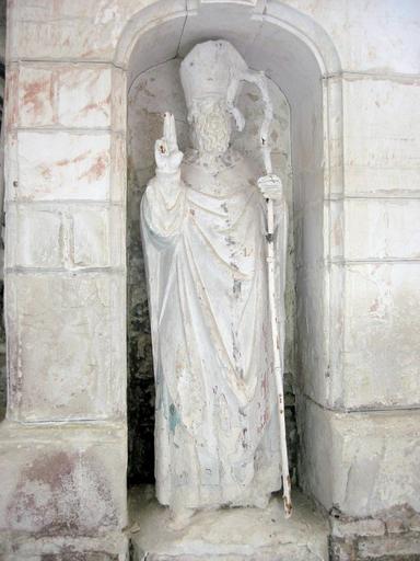 Statue : Saint Martin, vue générale - © Ministère de la Culture, 2003 ; © Conseil régional de Champagne-Ardenne, 2003 ; © Conseil général de l'Aube, 2003
