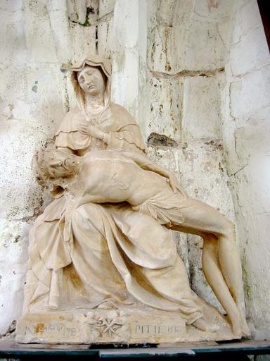 Groupe sculpté : Vierge de Pitié, vue générale