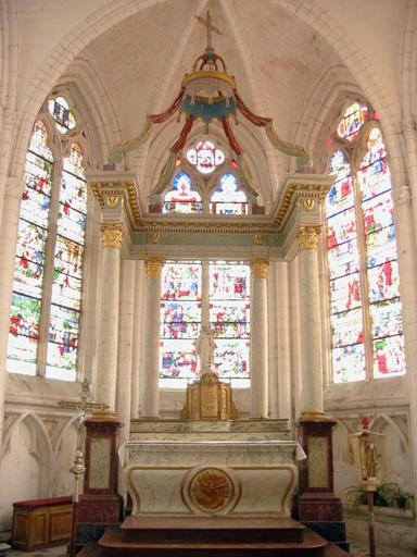 Maître-autel ; tabernacle ; baldaquin d'autel, vue générale - © Ministère de la Culture, 2003 ; © Conseil régional de Champagne-Ardenne, 2003 ; © Conseil général de l'Aube, 2003