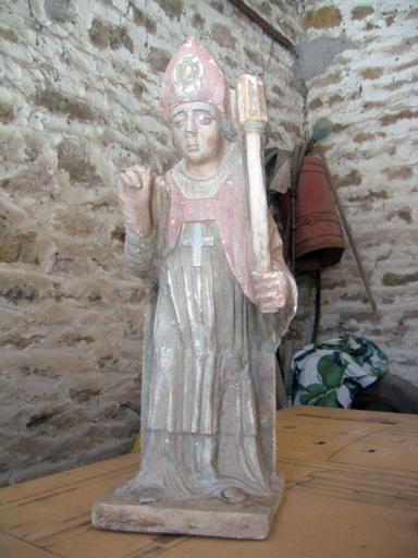 Statue : Saint évêque, vue générale