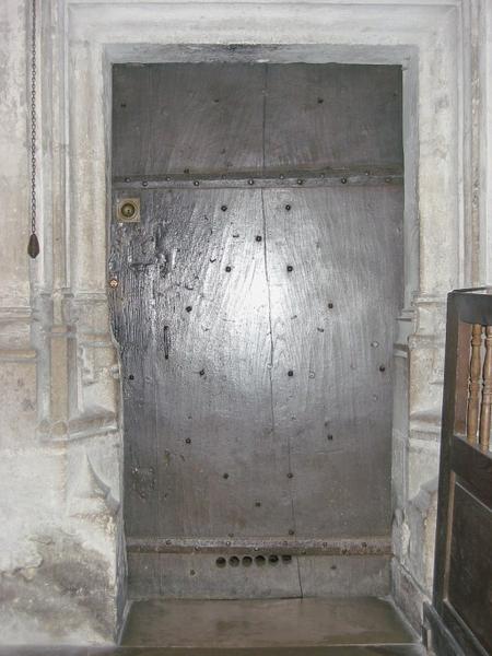 Vantail de porte de sacristie