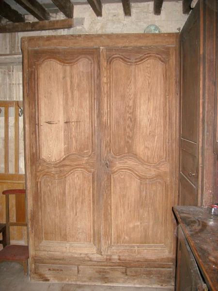 Armoire