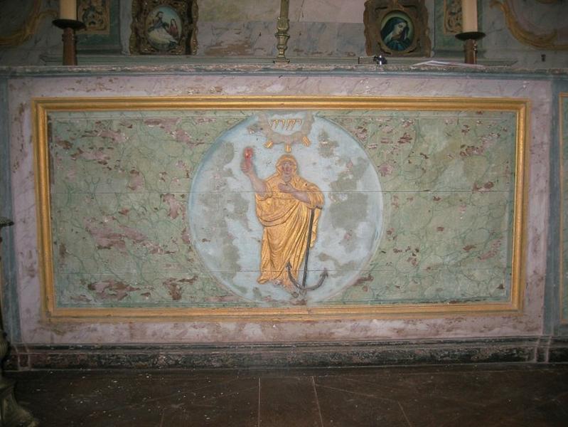 Devants des autels latéraux (2 reliefs) : Assomption, sainte Philomène