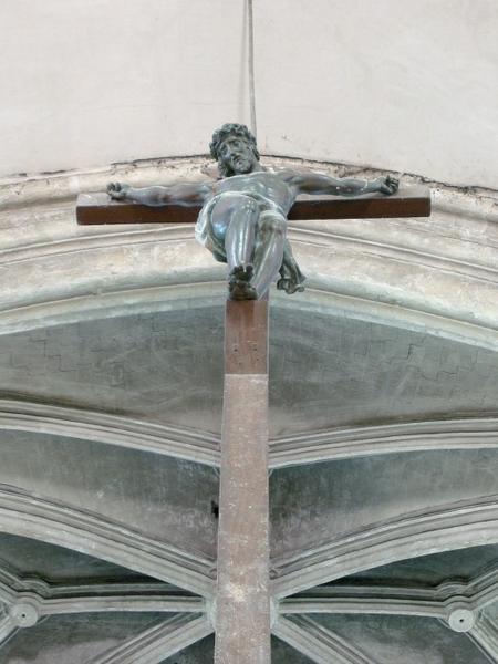 Sculpture : Christ en croix