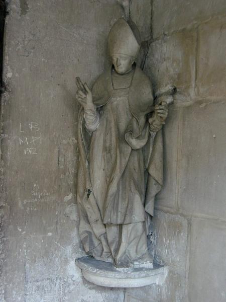 Statue : Saint évêque