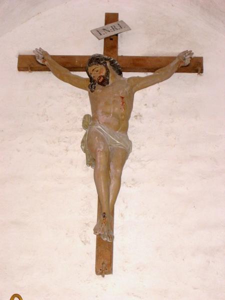 Statue : Christ en croix