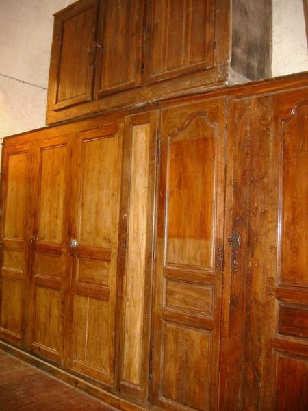 Armoire de sacristie